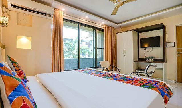 New Prabhu Sharan By Glitz Hotels ナビムンバイ エクステリア 写真