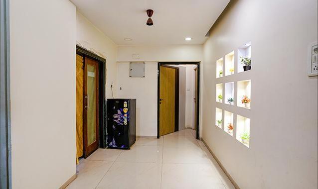 New Prabhu Sharan By Glitz Hotels ナビムンバイ エクステリア 写真